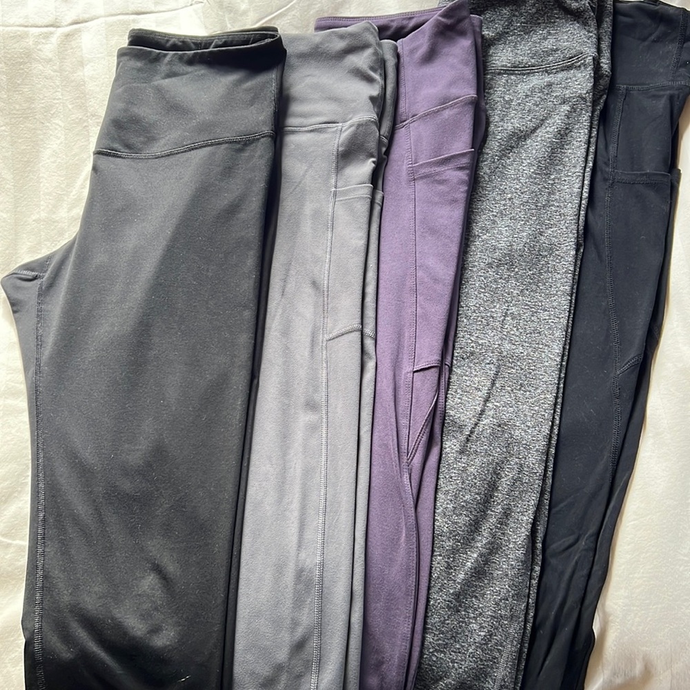 (5) pairs - Danskin, Old Navy